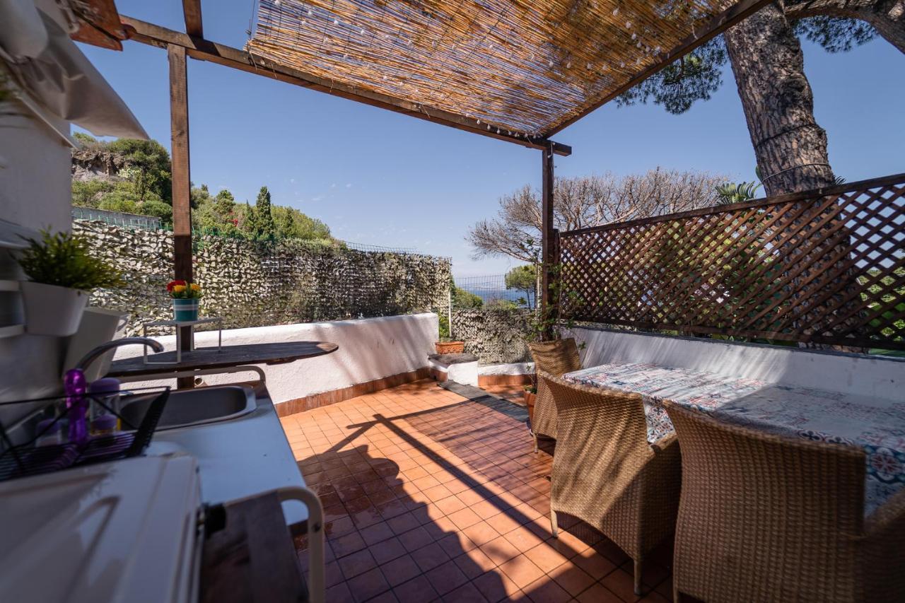 Villa Cinque Pini Казамиччола-Терме Экстерьер фото